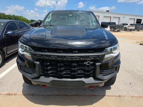 Used 2021 Chevrolet Colorado ZR2 w/ ZR2 Midnight Special Edition AWD/4WD image 8