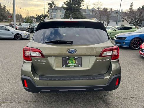 Used 2018 Subaru Outback 2.5i Touring w/ Popular Package #3 image 11