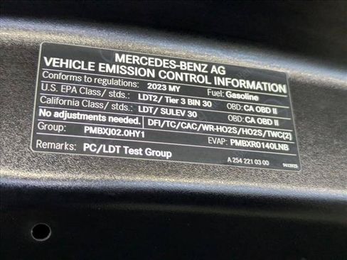 Used 2023 Mercedes-Benz GLC 300 4MATIC image 25