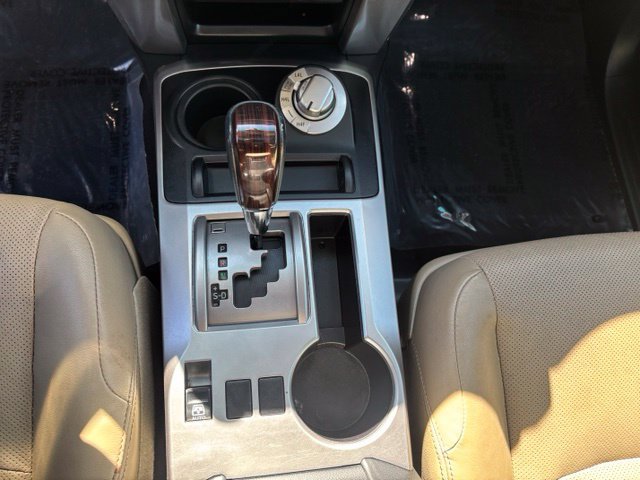 Used 2017 Toyota 4Runner Limited AWD/4WD image 32