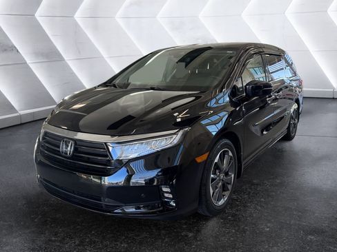 Used 2022 Honda Odyssey Elite image 3