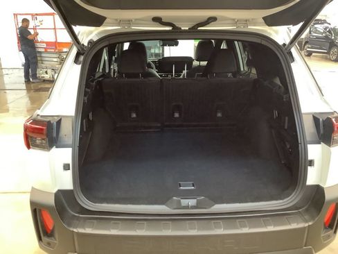 Used 2026 Subaru Outback Premium AWD/4WD image 15
