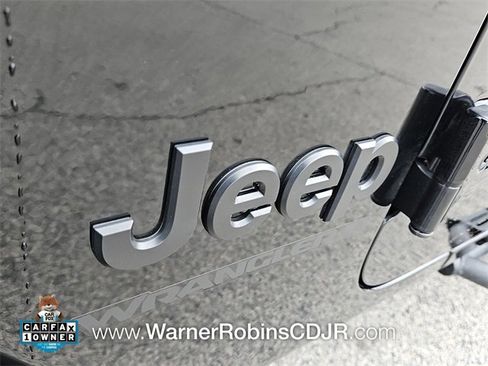 Used 2025 Jeep Wrangler Sport image 16