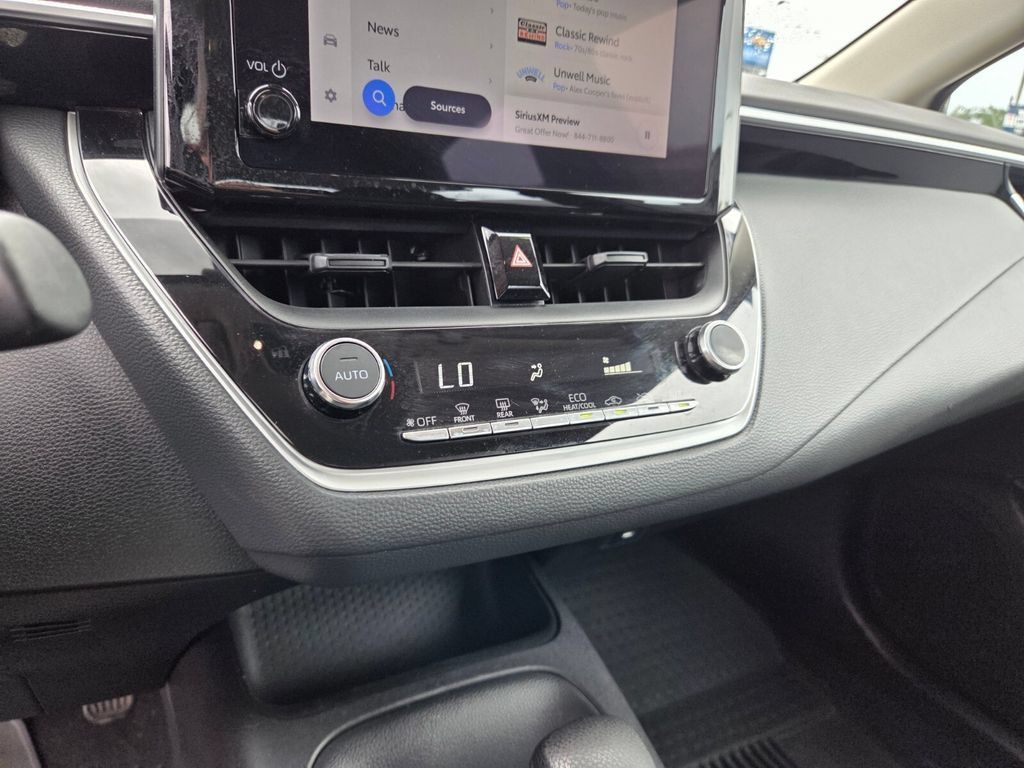 Used 2023 Toyota Corolla LE FWD image 25
