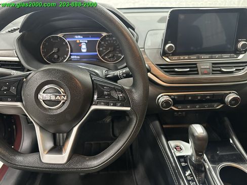 Used 2023 Nissan Altima 2.5 SV AWD/4WD image 29
