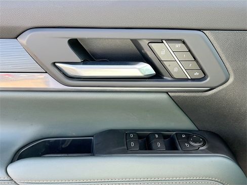 New 2026 GMC Terrain AT4 w/ Convenience Package III image 13