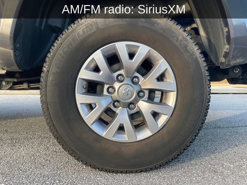 Used 2019 Toyota Tacoma SR5 image 9