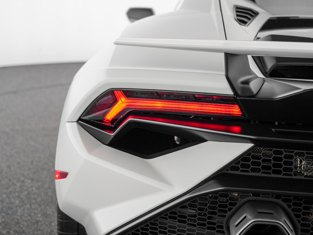 Used 2024 Lamborghini Huracan Tecnica RWD image 44