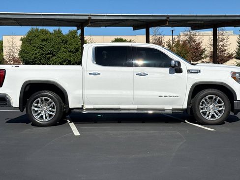 Used 2021 GMC Sierra 1500 SLT image 3