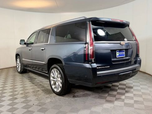 Used 2019 Cadillac Escalade ESV Platinum image 4
