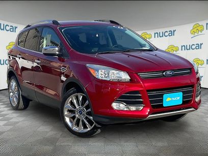 Used 2016 Ford Escape SE w/ SE Chrome Package