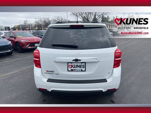 Used 2017 Chevrolet Equinox LT image 7