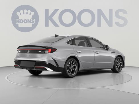 Certified 2024 Hyundai Sonata SEL FWD image 4