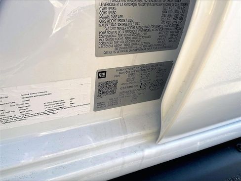 Used 2023 GMC Sierra 1500 AT4 w/ AT4 Premium Package image 33