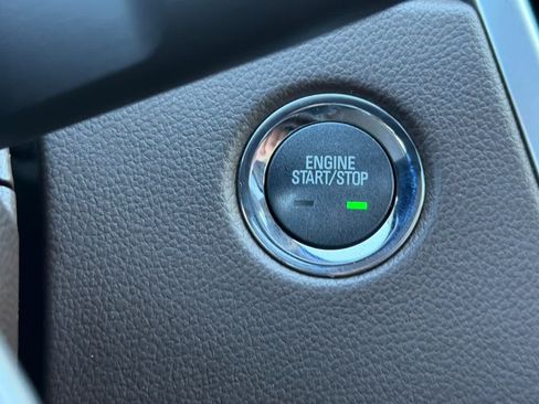 Used 2016 Cadillac SRX Luxury AWD/4WD image 24