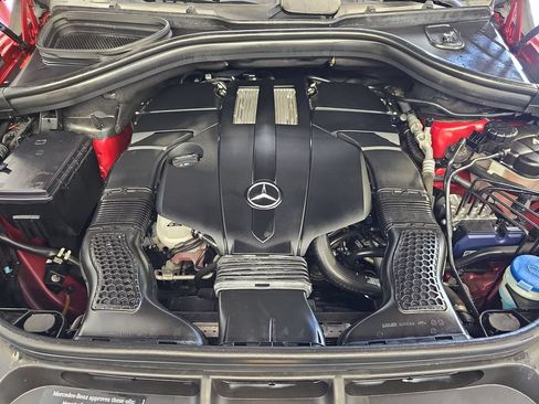 Used 2019 Mercedes-Benz GLE 400 4MATIC image 35