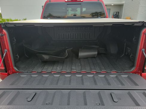 Used 2024 GMC Canyon Denali AWD/4WD image 32