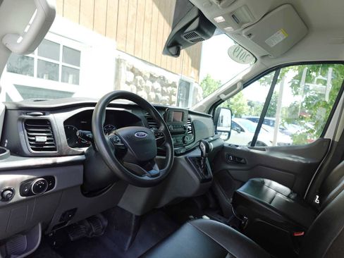 Used 2022 Ford Transit 350 DRW RWD image 14