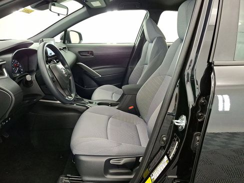 Used 2025 Toyota Corolla Cross AWD Hybrid image 3