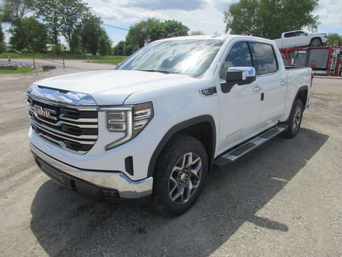 New 2026 GMC Sierra 1500 SLT w/ SLT Premium Package AWD/4WD image 10