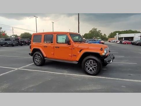 New 2025 Jeep Wrangler Sahara w/ Safety Group image 36
