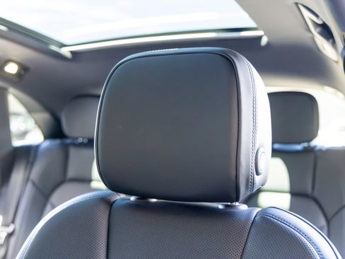 Certified 2026 Porsche Macan AWD/4WD image 32