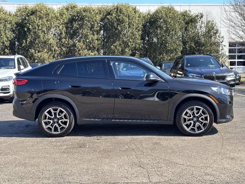 Certified 2025 BMW X2 xDrive28i image 4