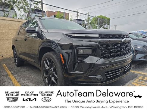 Used 2024 Chevrolet Traverse RS FWD image 1