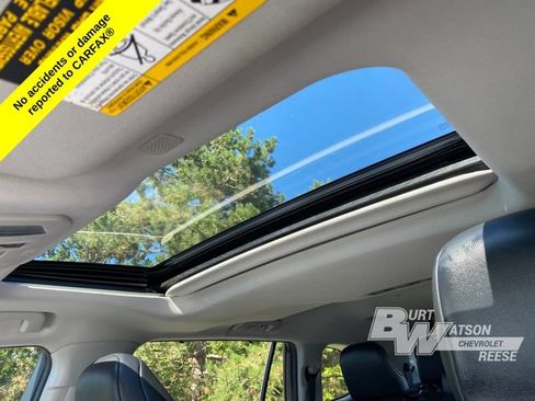 Used 2021 Toyota Highlander XLE AWD/4WD image 28