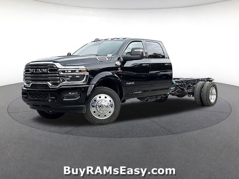New 2026 RAM 5500 4x4 Crew Cab w/ Laramie Trim Package image 1