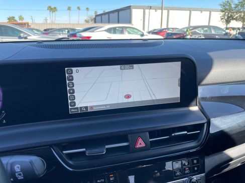 Used 2025 Kia Seltos S FWD image 20