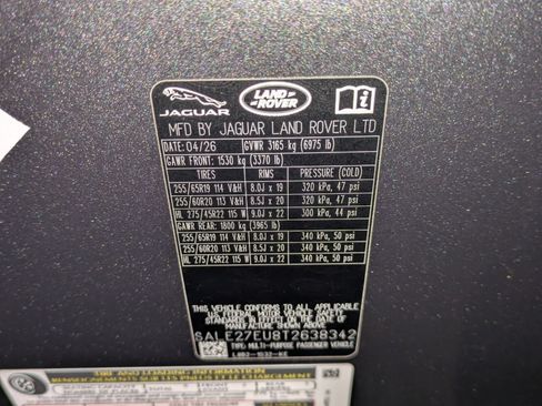 New 2026 Land Rover Defender 110 X-Dynamic SE AWD/4WD image 31