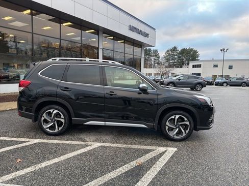 Used 2023 Subaru Forester Touring image 10