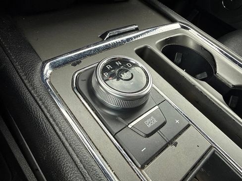 Used 2020 Ford Expedition Max XLT w/ Equipment Group 202A RWD image 9