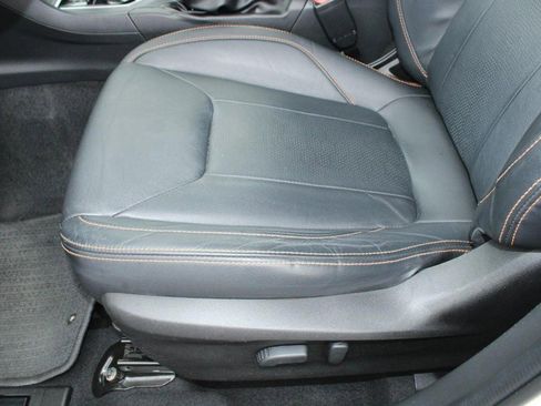 Used 2019 Subaru Crosstrek 2.0i Limited w/ Moonroof Package image 16