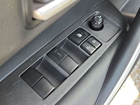 Used 2023 Toyota Corolla SE image 29