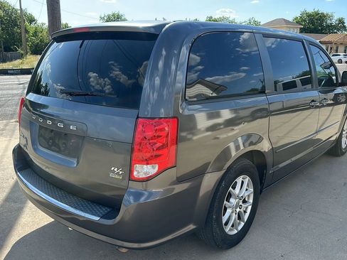 Used 2015 Dodge Grand Caravan R/T image 5
