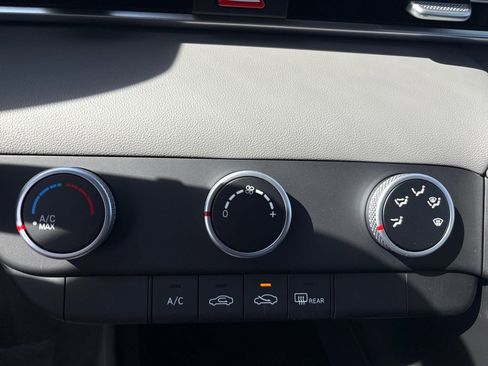 New 2026 Hyundai Elantra SE FWD image 20