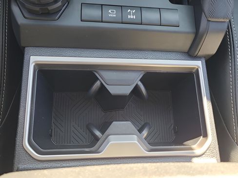 Used 2025 Toyota 4Runner TRD Off-Road Premium image 17