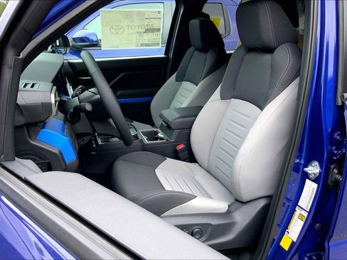 New 2025 Toyota Tacoma TRD Off-Road image 9