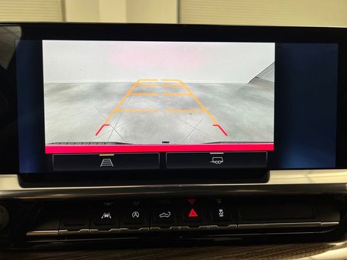 Used 2023 Chevrolet Silverado 1500 LT image 51