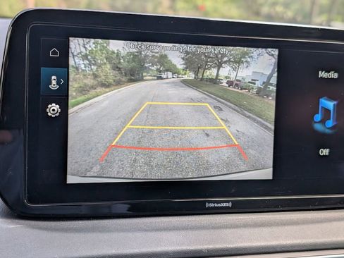 Used 2023 Hyundai Santa Fe SEL image 30