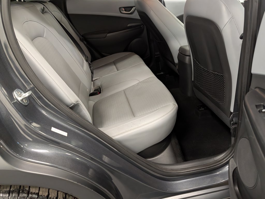 Used 2020 Hyundai Kona Limited AWD/4WD image 31
