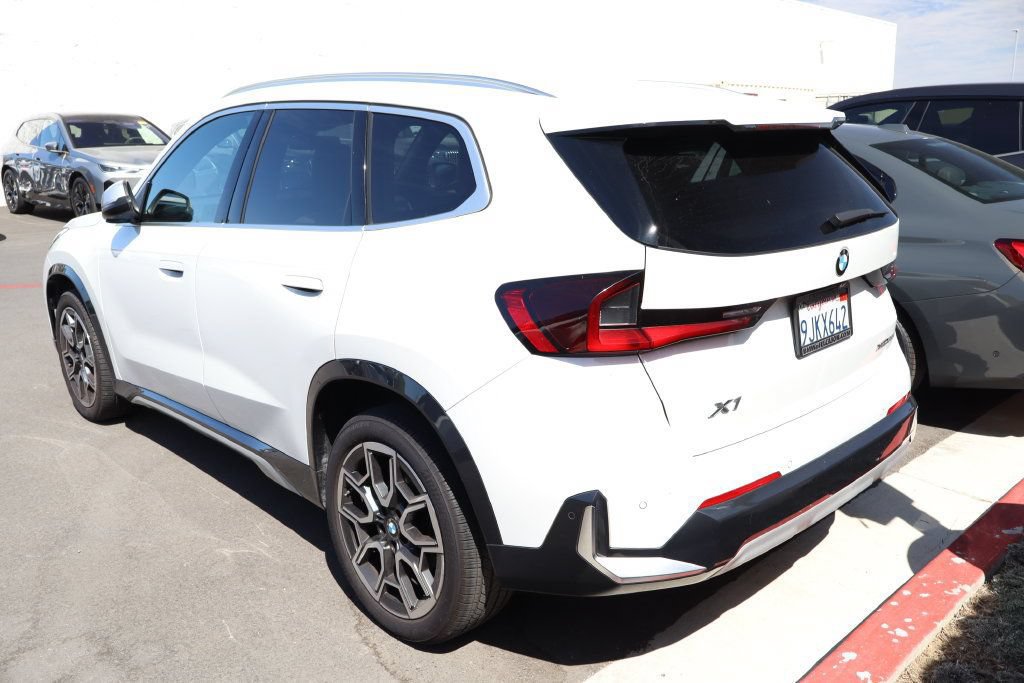 Certified 2023 BMW X1 xDrive28i w/ Convenience Package AWD/4WD image 4