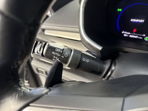 Used 2024 Acura MDX SH-AWD w/ Technology Package image 15
