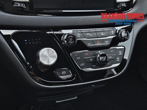 New 2026 Chrysler Voyager LX FWD image 18