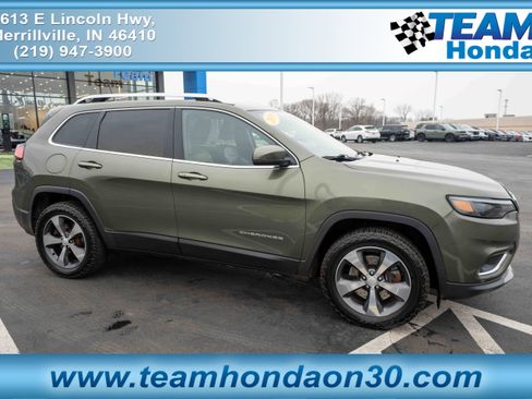 Used 2019 Jeep Cherokee Limited image 1