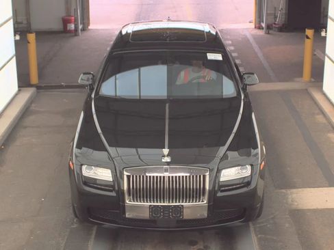 Used 2012 Rolls-Royce Ghost Extended Wheelbase RWD image 2