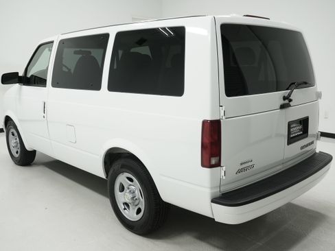 Used 2003 Chevrolet Astro image 6