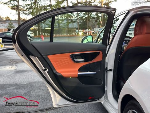 Used 2022 Mercedes-Benz C 300 C 300 4MATIC Sedan 4D w/ Exclusive Trim Package image 25